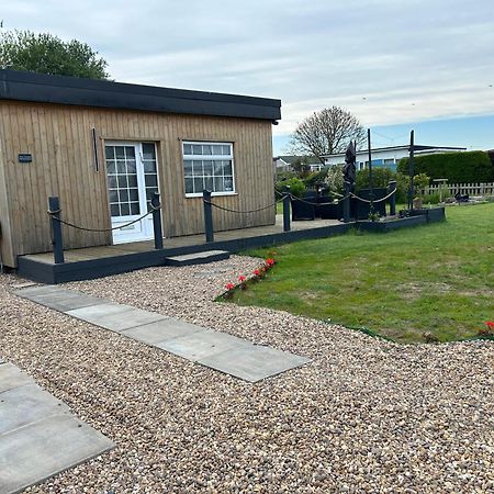 The Chalet By Hip Haus Humberston エクステリア 写真